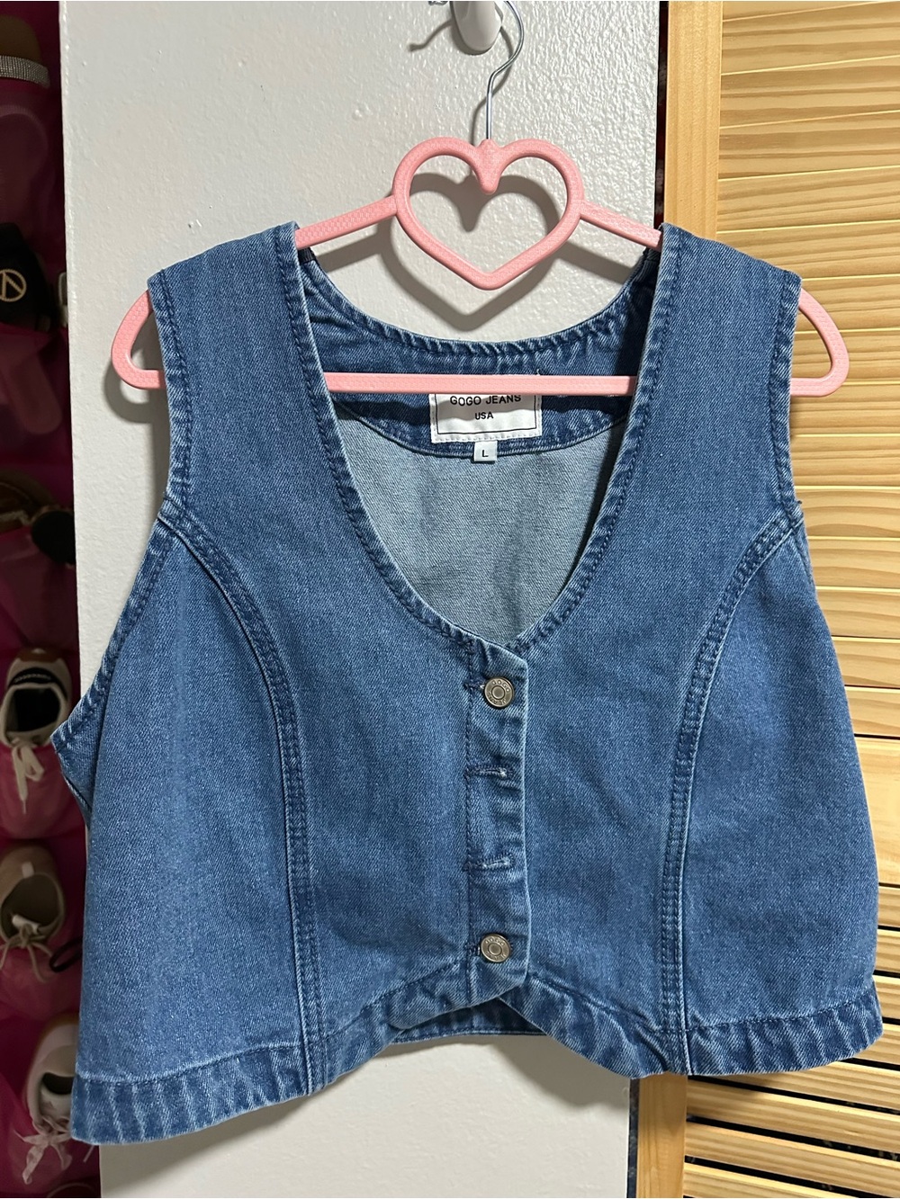 Size L denim vest